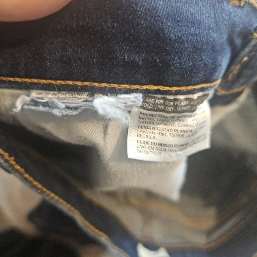 Levis 315 Shaping Boot Cut Women's Dark Wash Mid Rise Shaping Jeans - SZ 30 - Picture 8 of 10